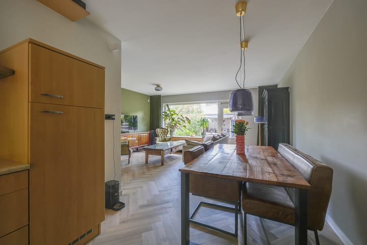 Tussenwoning te koop: Buitenhof 22, Almere