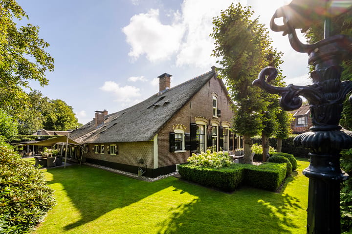 Vrijstaande woning te koop: Langeweg 5, Blaricum