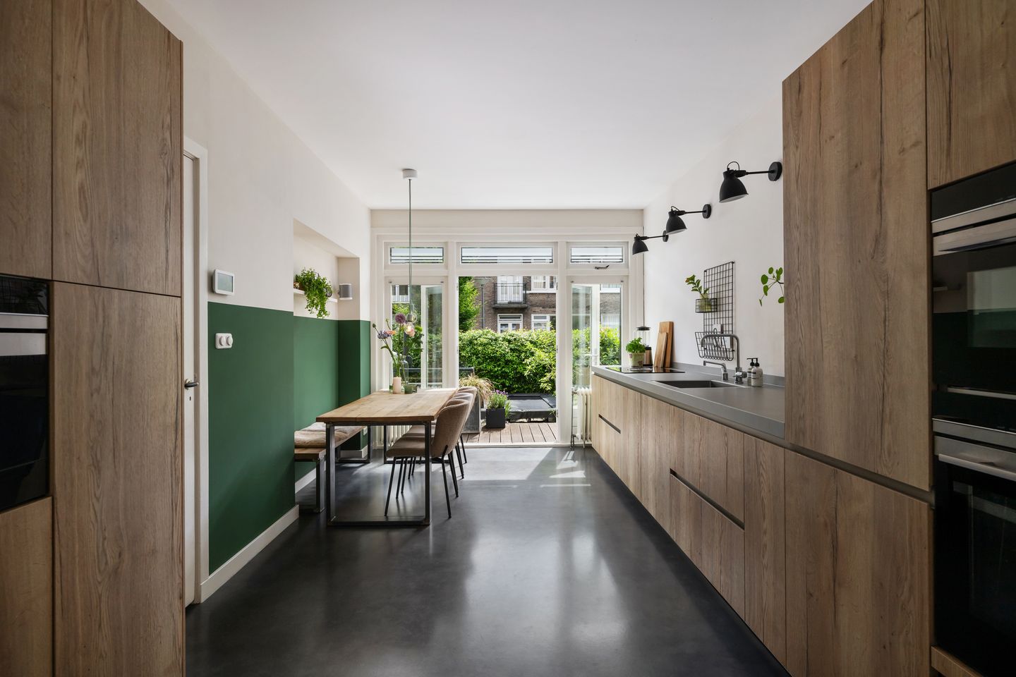 Photo 10 of Sichemstraat 10-A