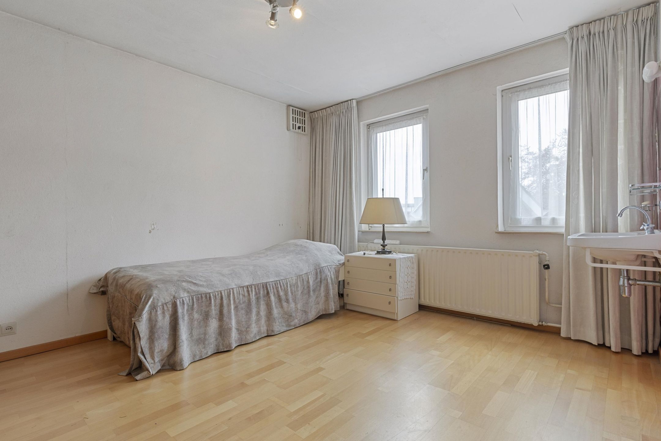 Photo 27 of Bunderstraat 258