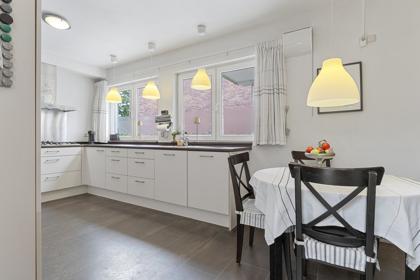 Photo 10 of Bunderstraat 258