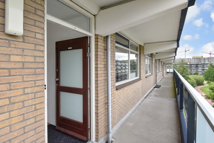 Appartement te koop: Dunantstraat 100, Zoetermeer