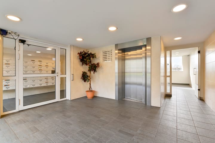 Appartement te koop: Dunantstraat 100, Zoetermeer