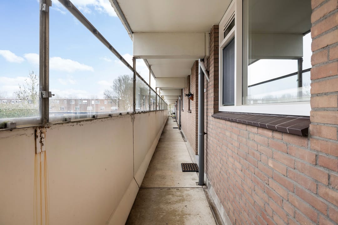Photo 7 of Haringvlietstraat 169