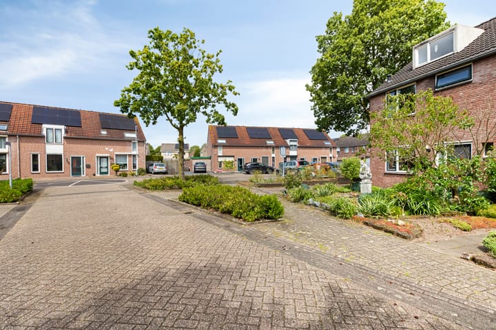Hoekwoning te koop: Rodingsveen 100, 'S-Heerenberg