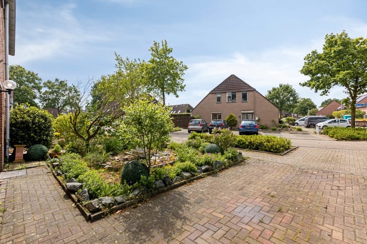 Hoekwoning te koop: Rodingsveen 100, 'S-Heerenberg