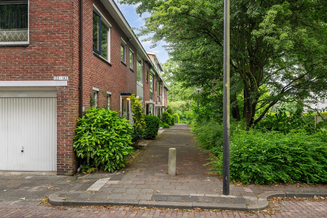 Photo 28 of Boerhaavestraat 135