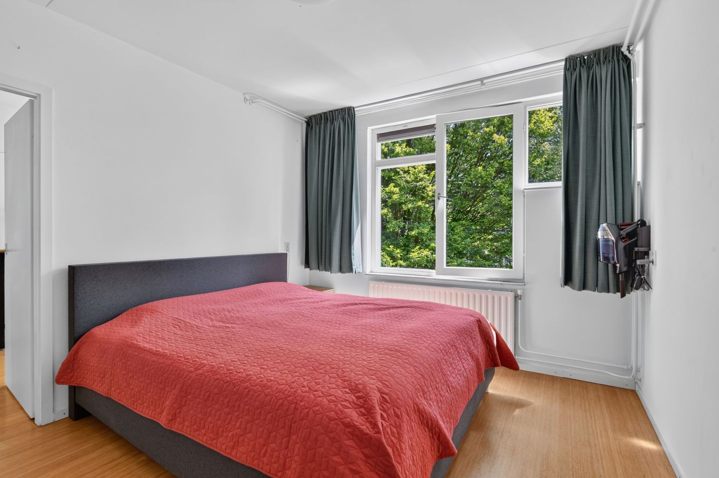 Photo 19 of Wagenaarstraat 376