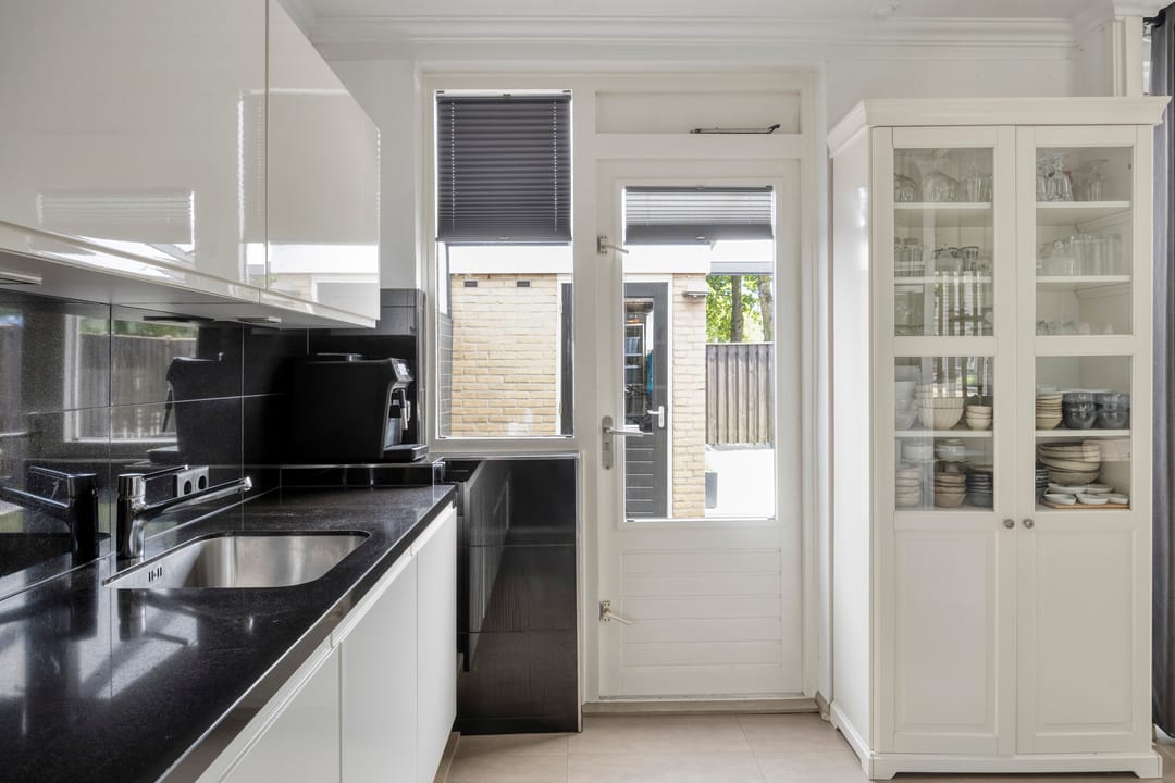 Photo 7 of Arthur van Schendelstraat 27