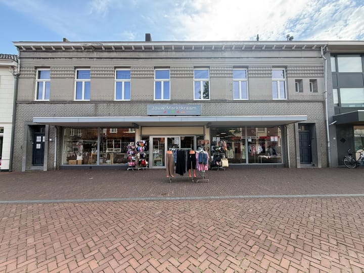 Bovenste straat 5, Echt