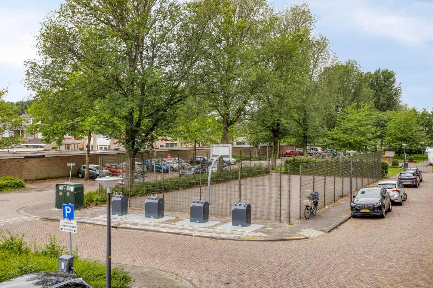 Photo 44 of Zwaluwstraat 44