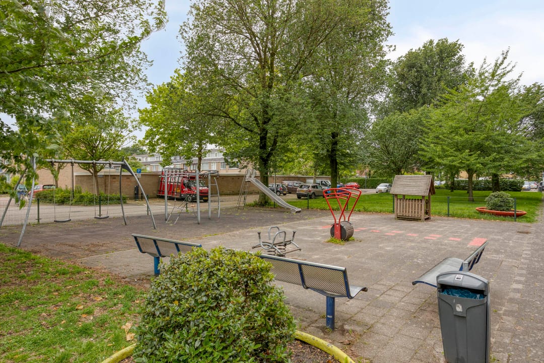 Photo 43 of Zwaluwstraat 44