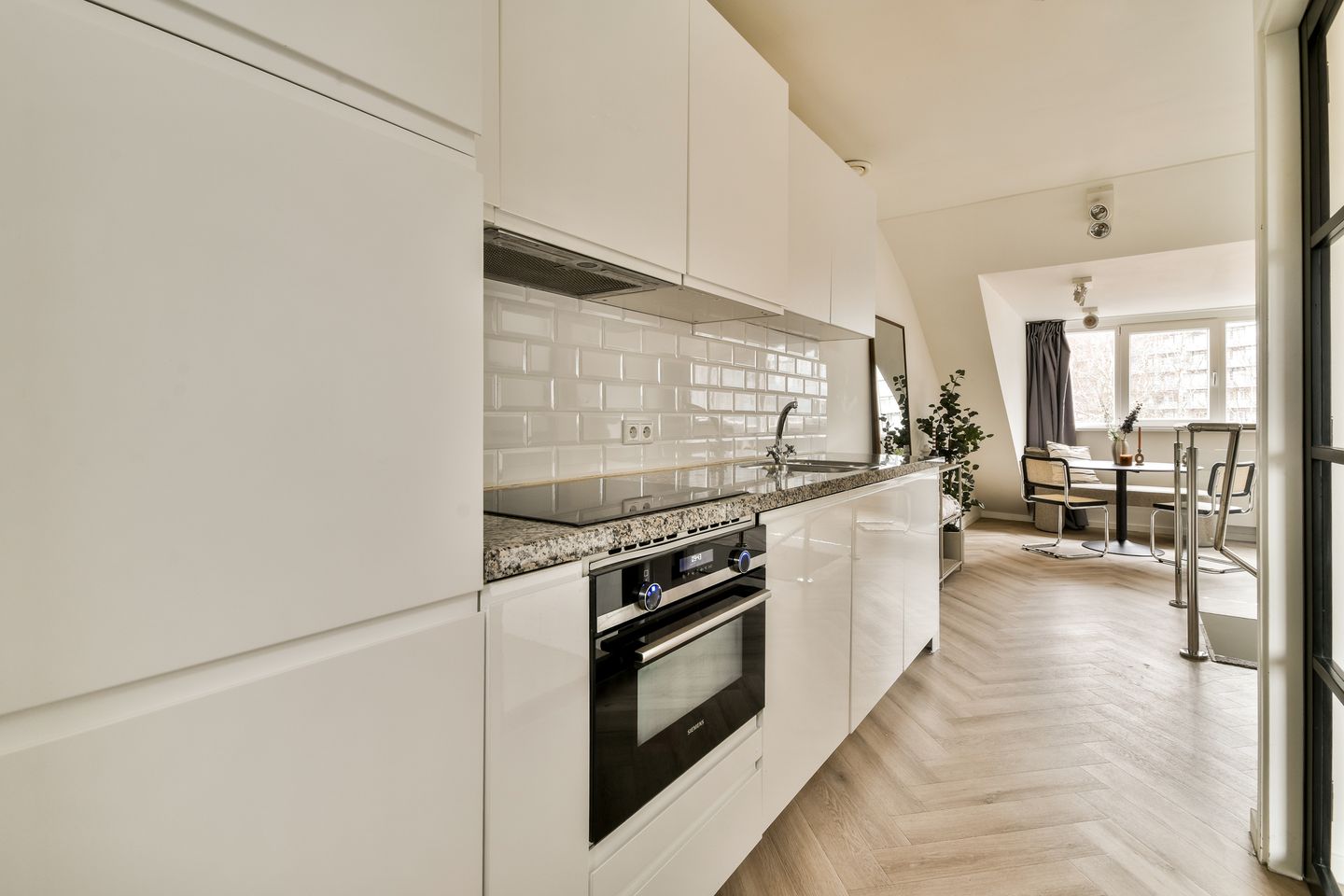 Photo 10 of Janusz Korczakstraat 42-C