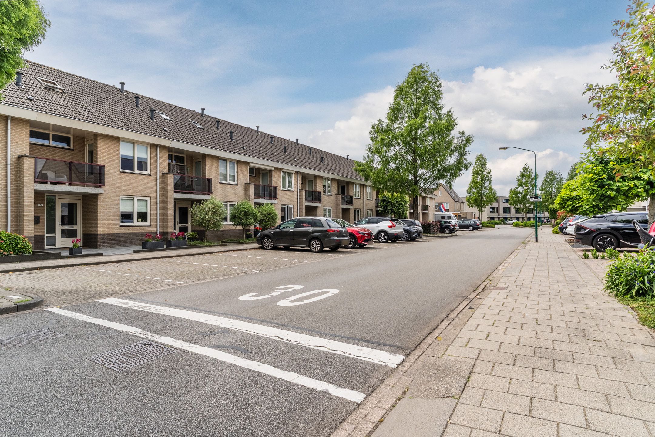 Photo 45 of Rooseveltstraat 126