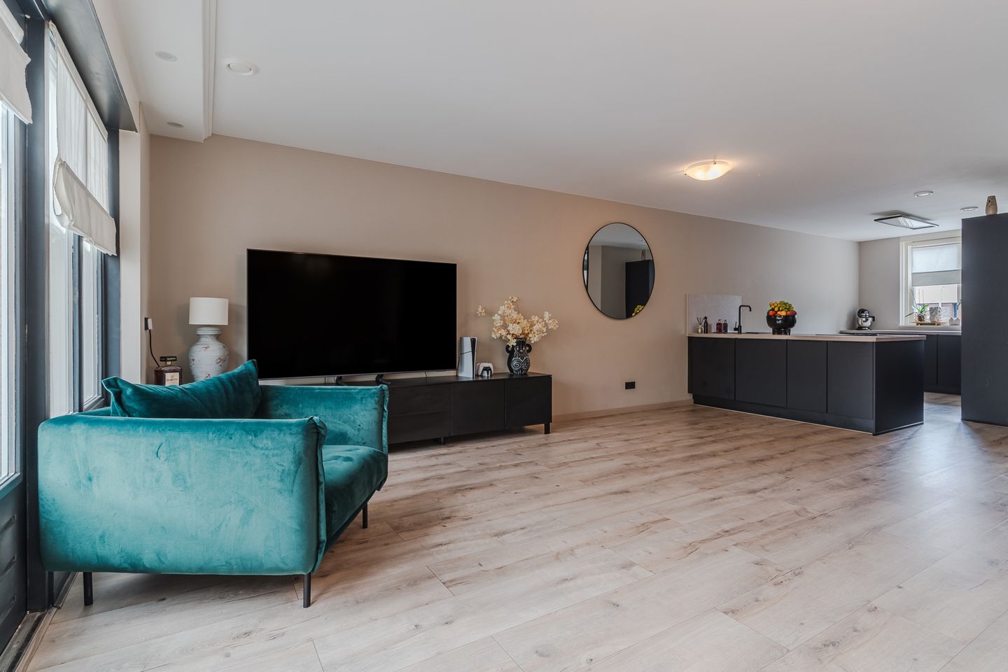 Photo 14 of Rooseveltstraat 126