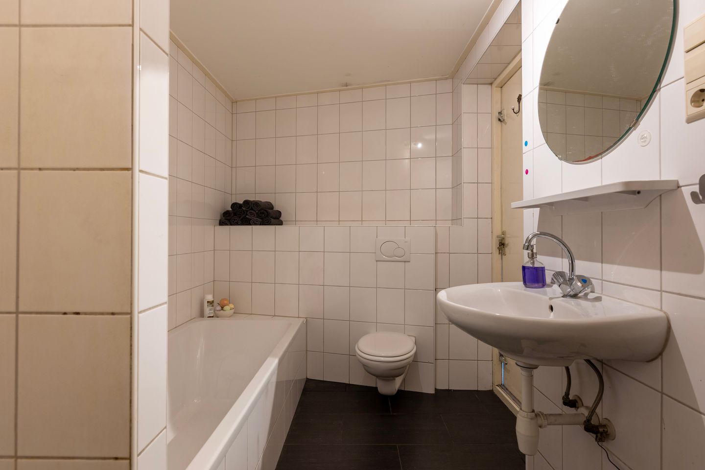 Photo 20 of Dorp 7