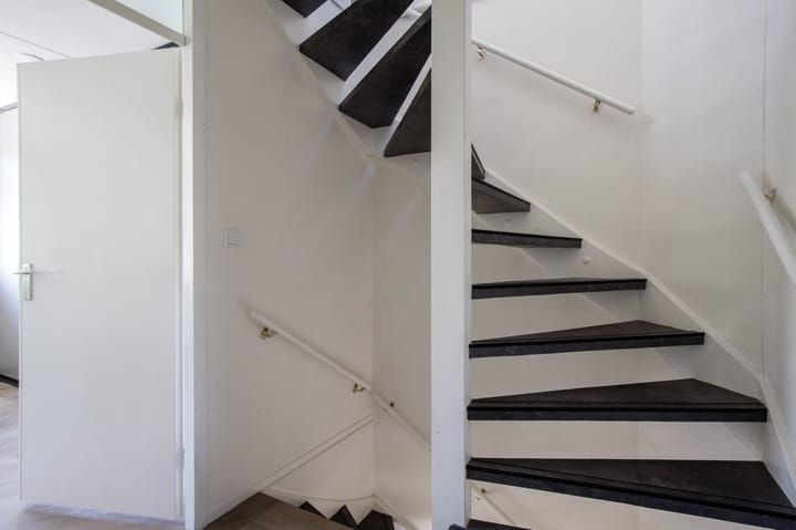 Tussenwoning te koop: Djeddalaan 119, Rotterdam