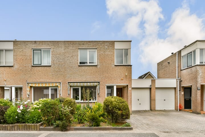 Tussenwoning te koop: Molen 't Hert 24, Rhoon
