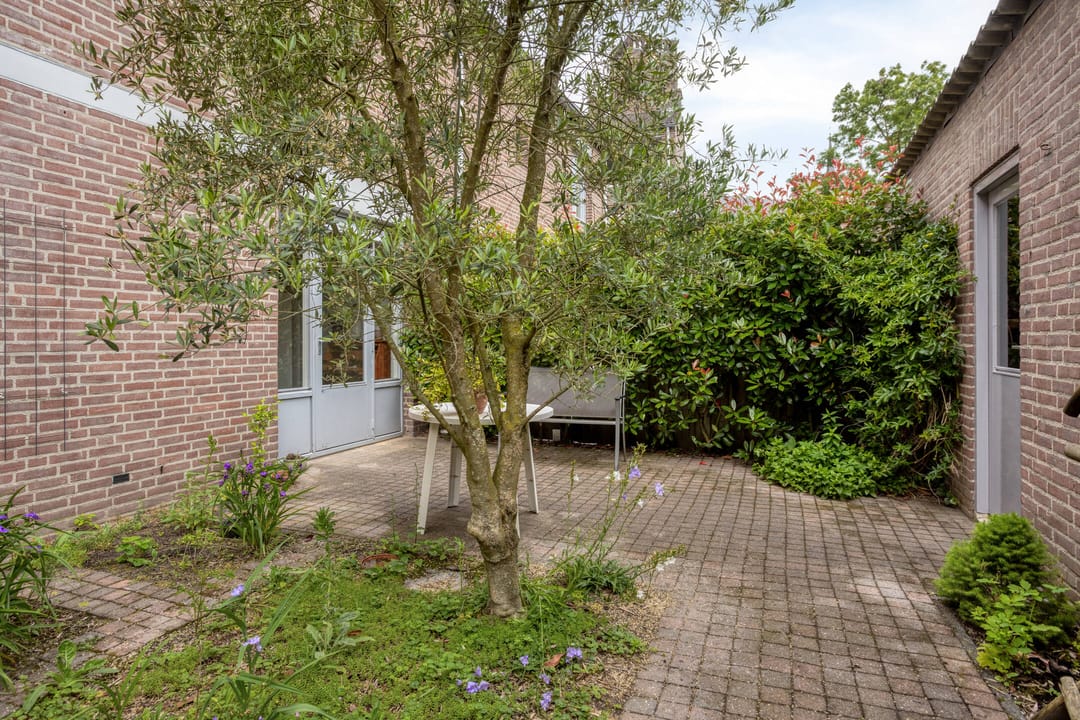 Photo 22 of Sint Sebastiaanstraat 4