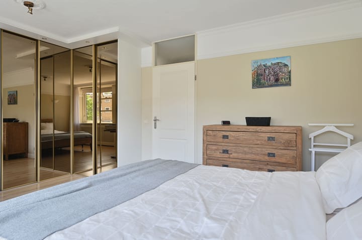 Tussenwoning te koop: Wolvenlaan 38, Hilversum