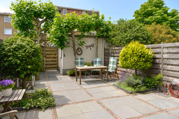 Tussenwoning te koop: Wolvenlaan 38, Hilversum
