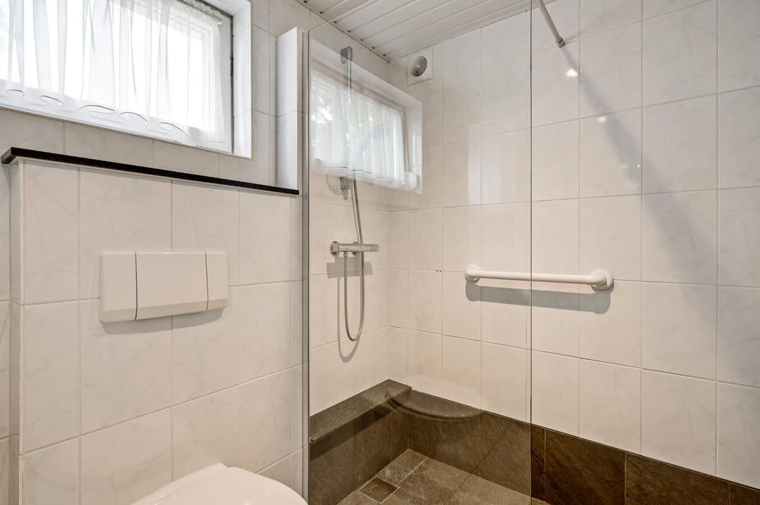 Photo 32 of Nieuwe Baan 33