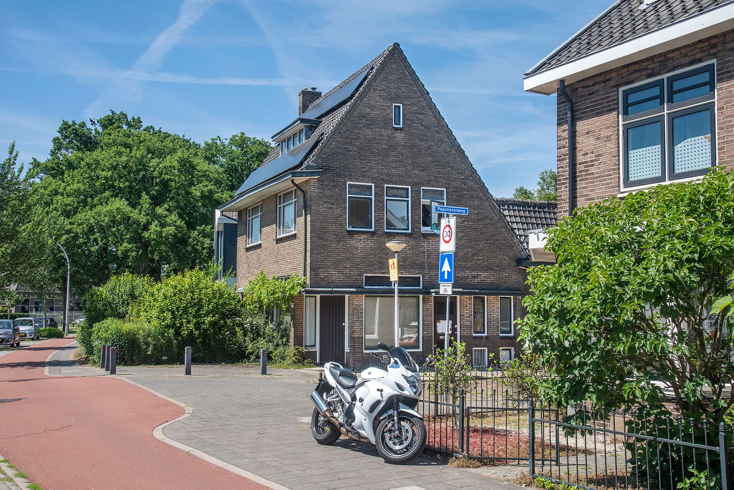 Photo 40 of Mr. P.J. Troelstrastraat 129