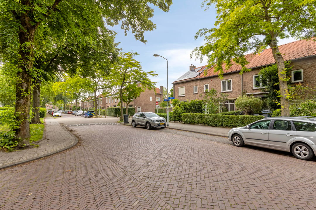 Foto 41 van Thomas à Kempislaan 34