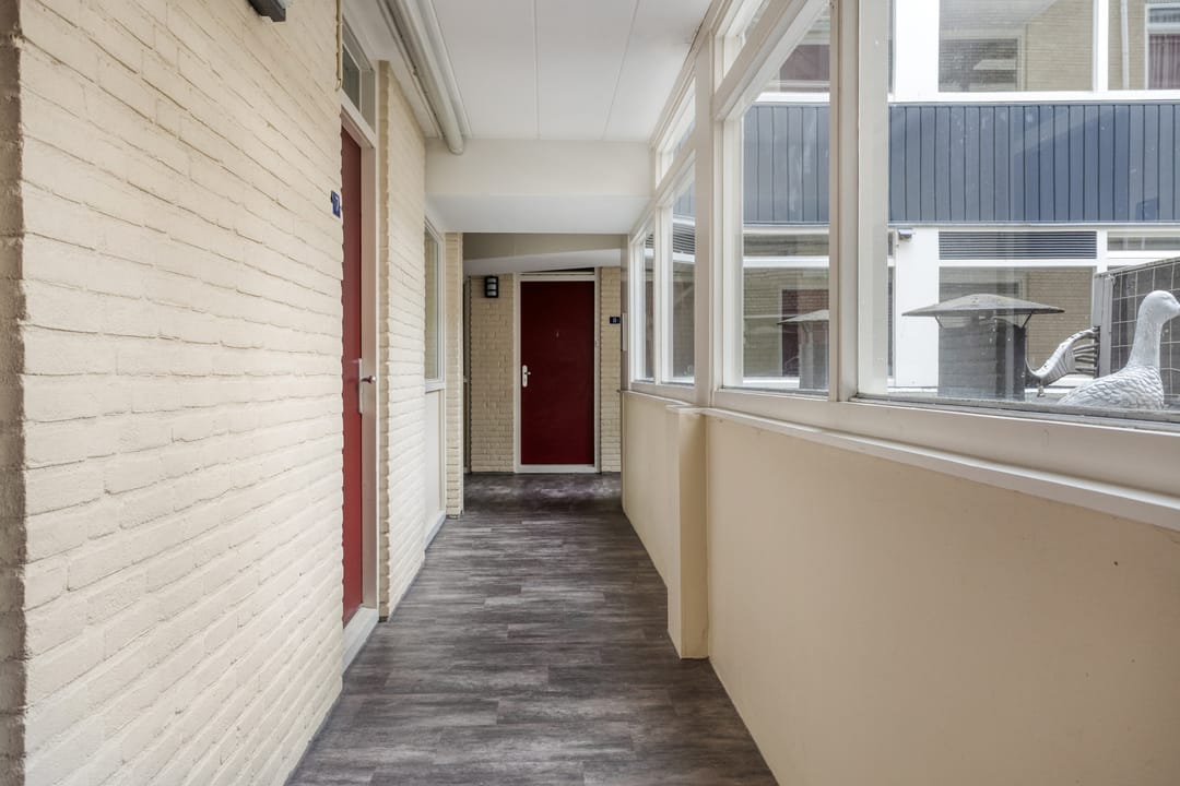 Photo 16 of Brinkstraat 9