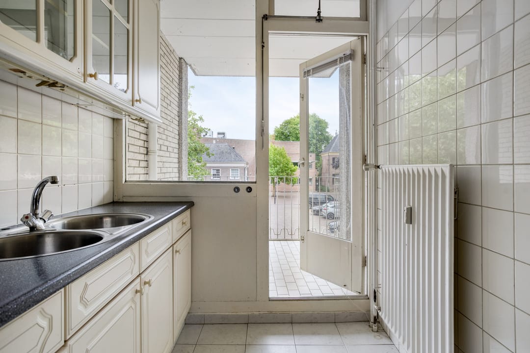 Photo 43 of Brinkstraat 9