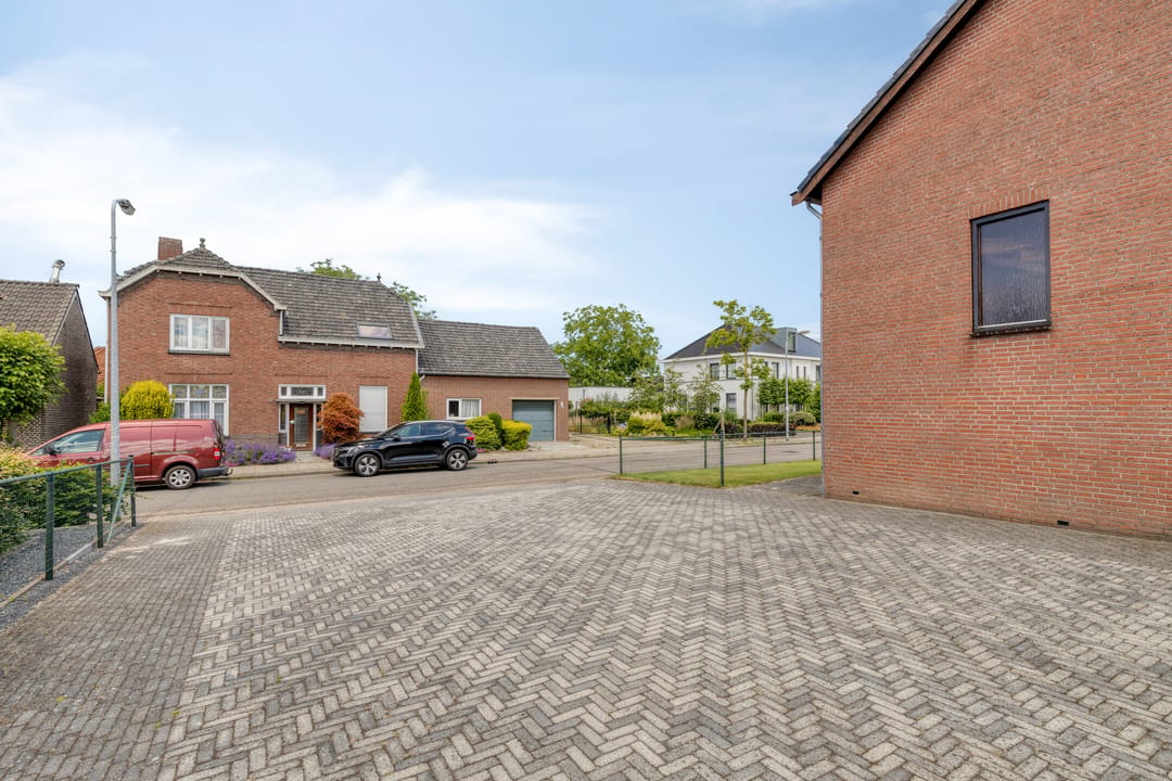 Photo 8 of Tungeler Dorpsstraat 76