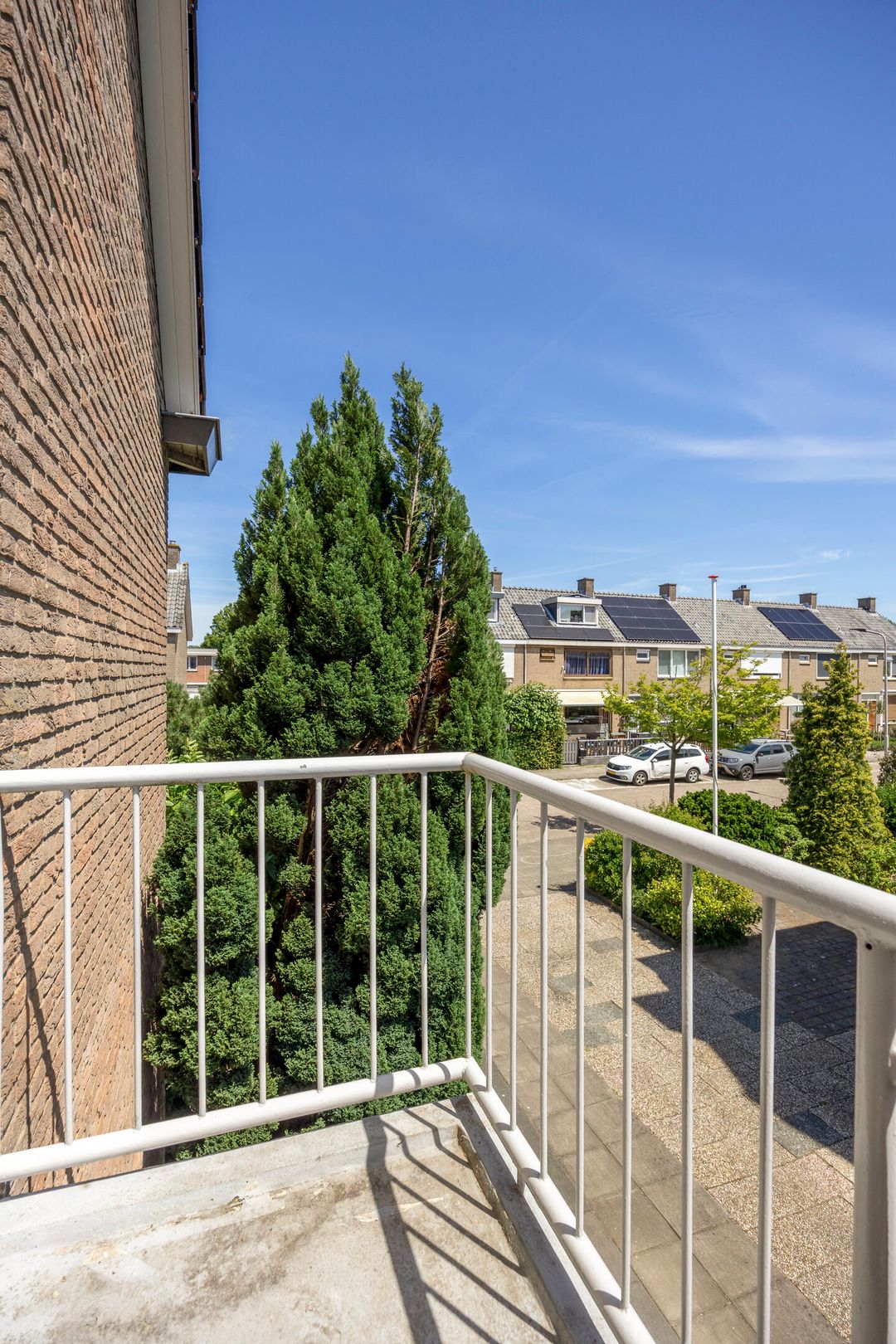 Photo 22 of Bloemenstraat 27