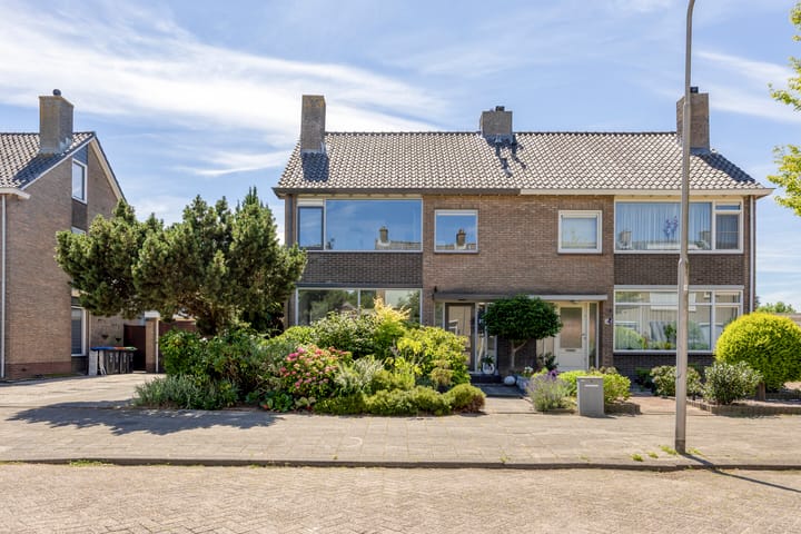 Photo 3 of Bloemenstraat 27