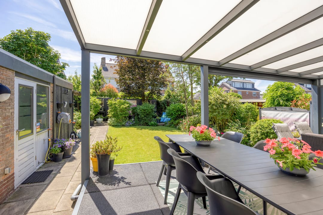 Photo 38 of Bloemenstraat 27