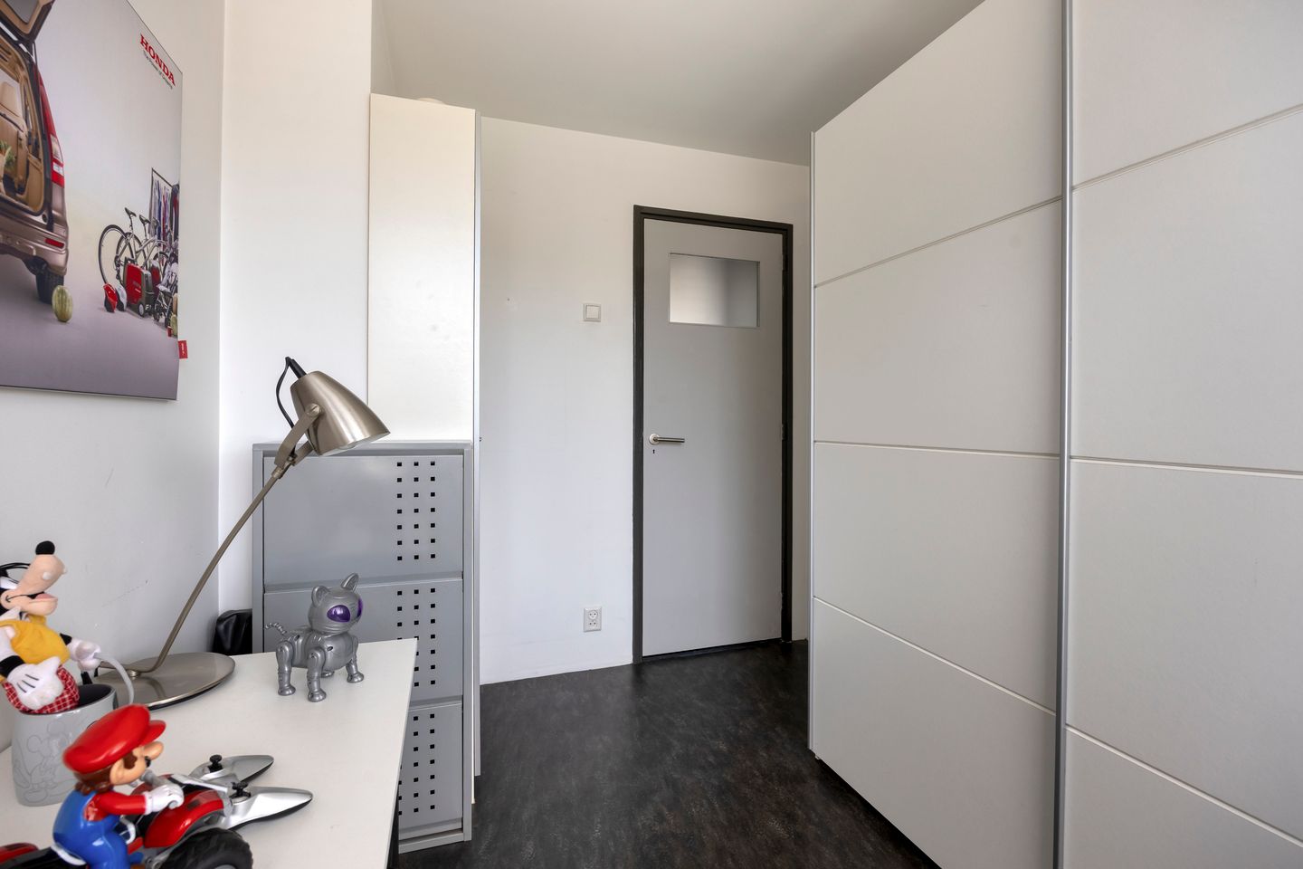 Photo 29 of Bloemenstraat 27