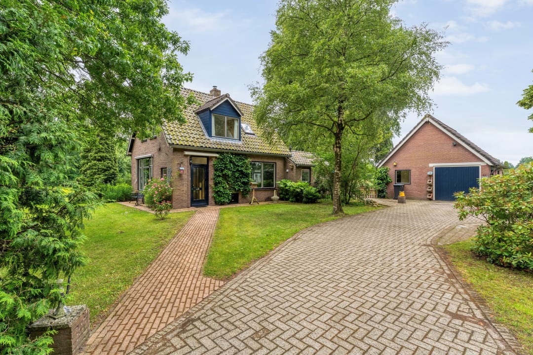 Photo 2 of Rolderstraat 3