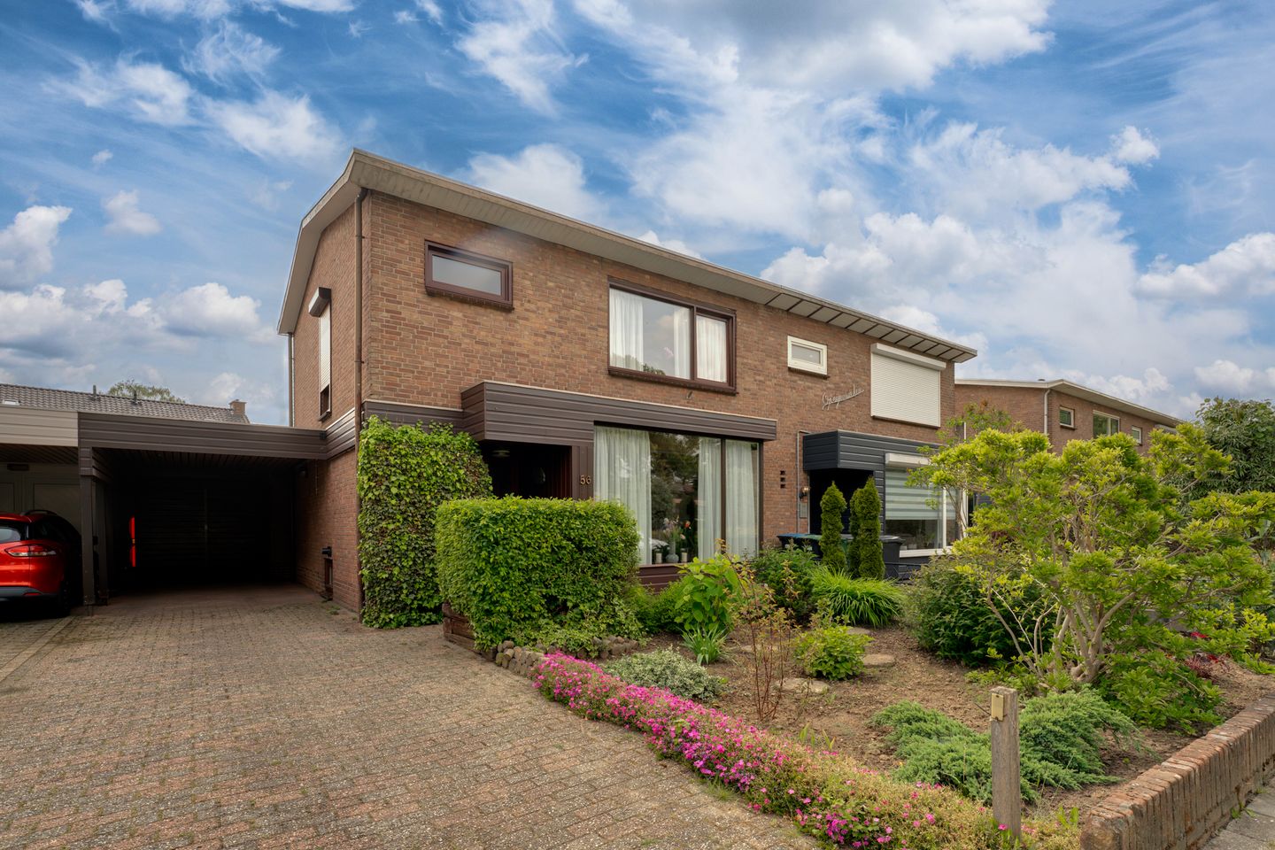 Foto 1 van Oosteinde 56