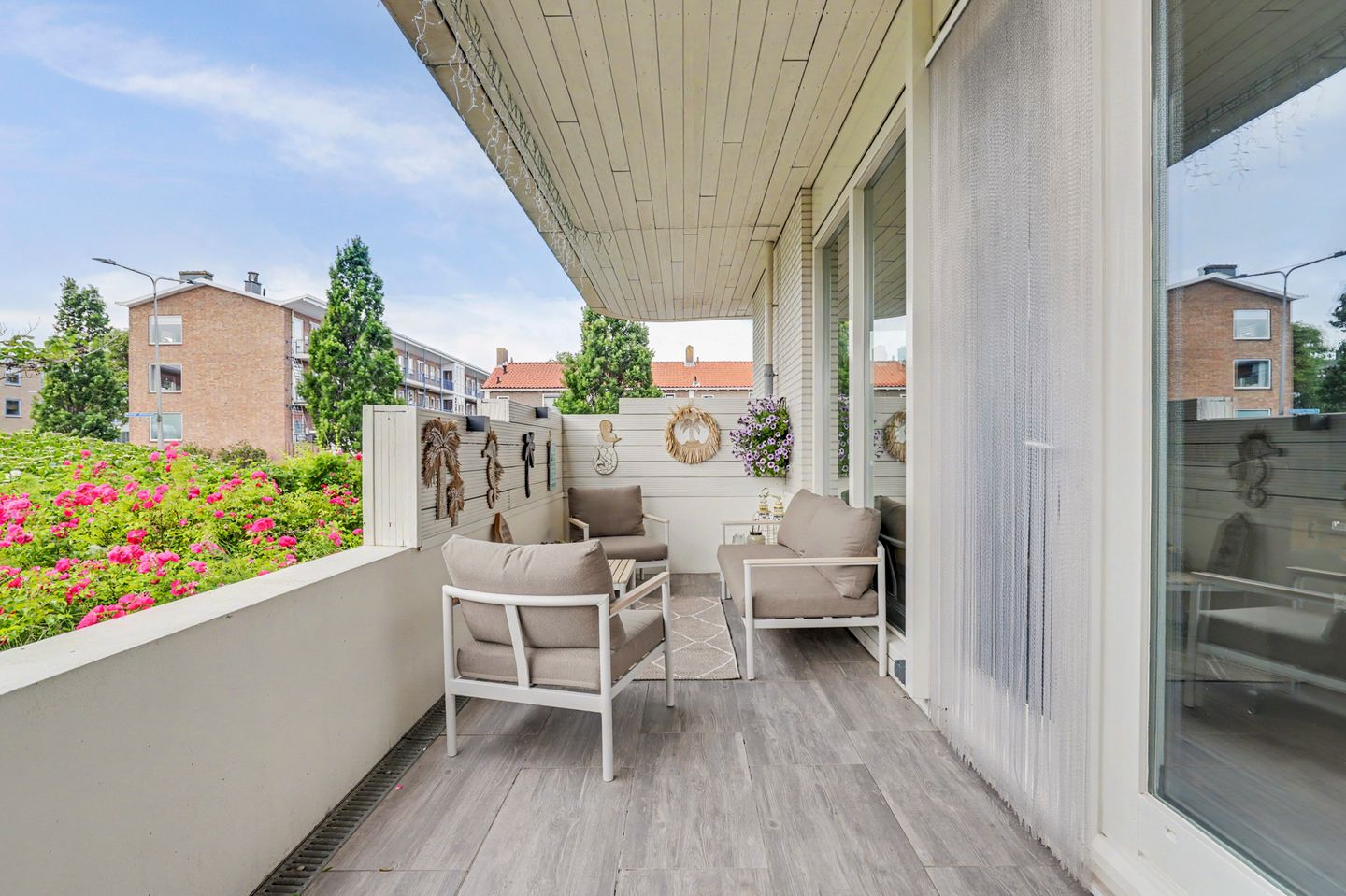 Photo 20 of van den Binckhorststraat 2