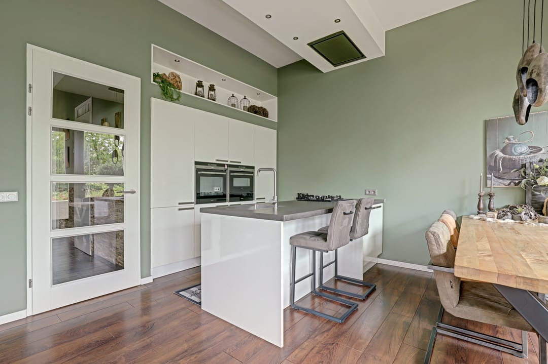 Photo 8 of van den Binckhorststraat 2