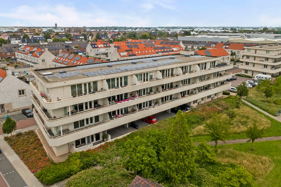 Photo 31 of van den Binckhorststraat 2