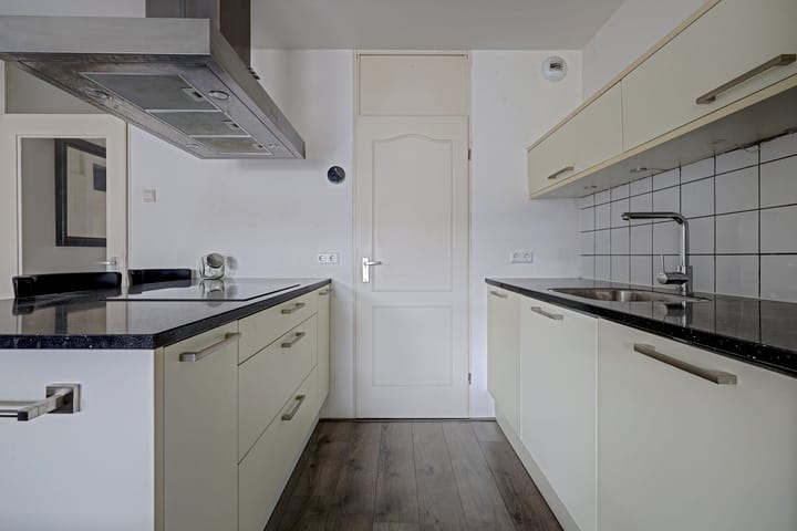 Photo 4 of Prins Mauritsstraat 69