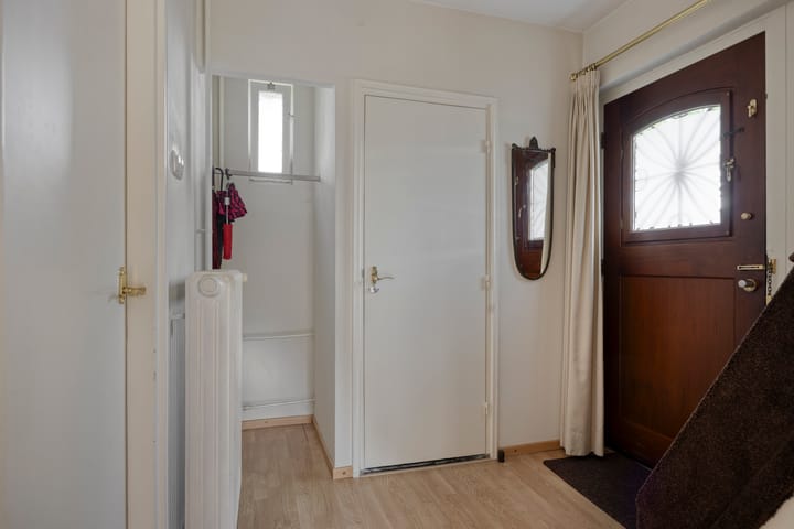 Twee-onder-één-kap te koop: Margrietlaan 48, Weert