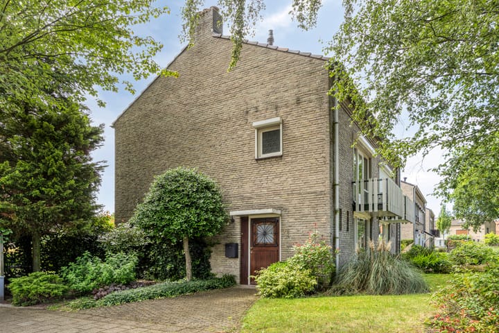 Twee-onder-één-kap te koop: Margrietlaan 48, Weert