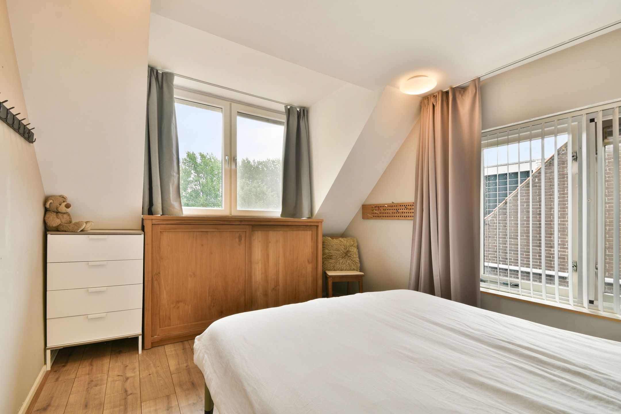 Photo 12 of Wielhovenstraat 8