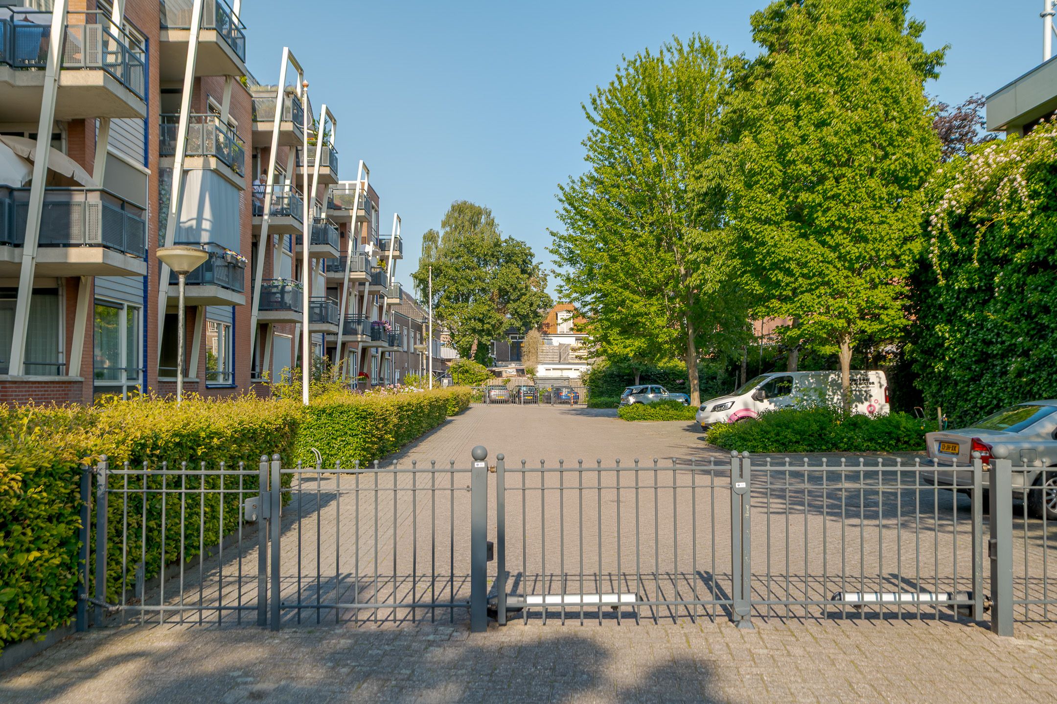 Photo 39 of Weerddwarsstraat 56