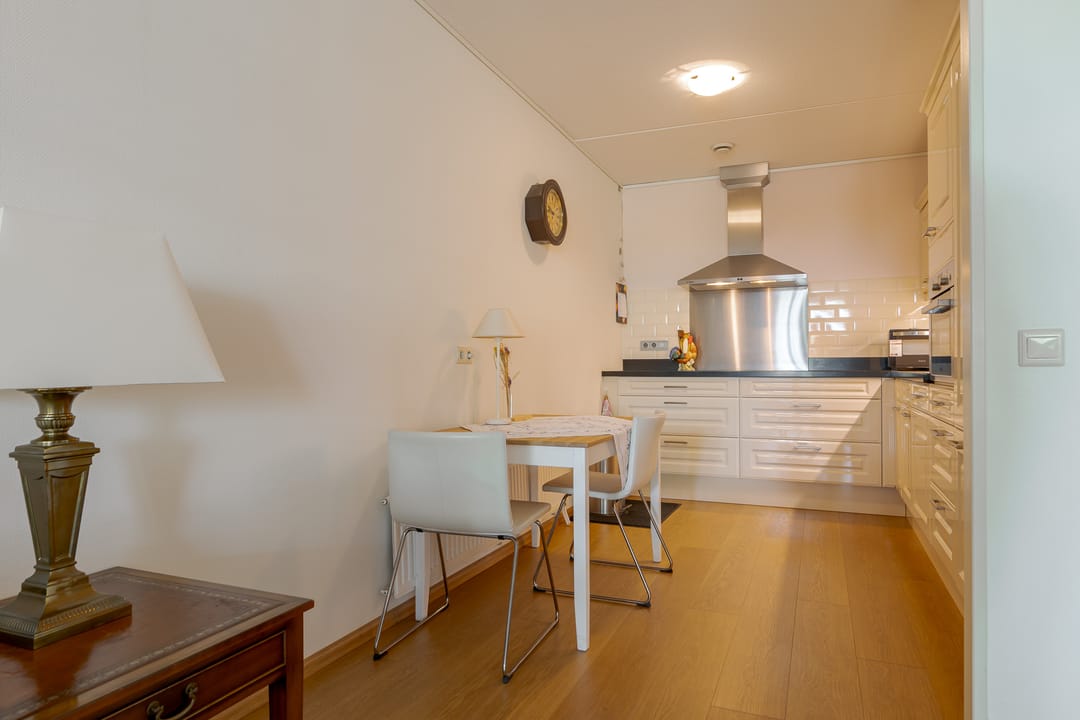 Photo 13 of Weerddwarsstraat 56
