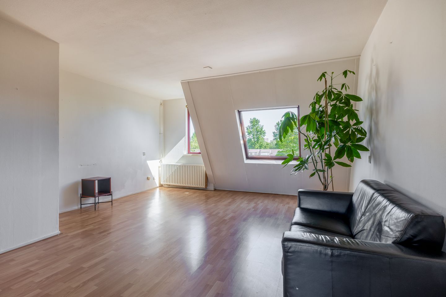 Photo 14 of Ringspoor 128
