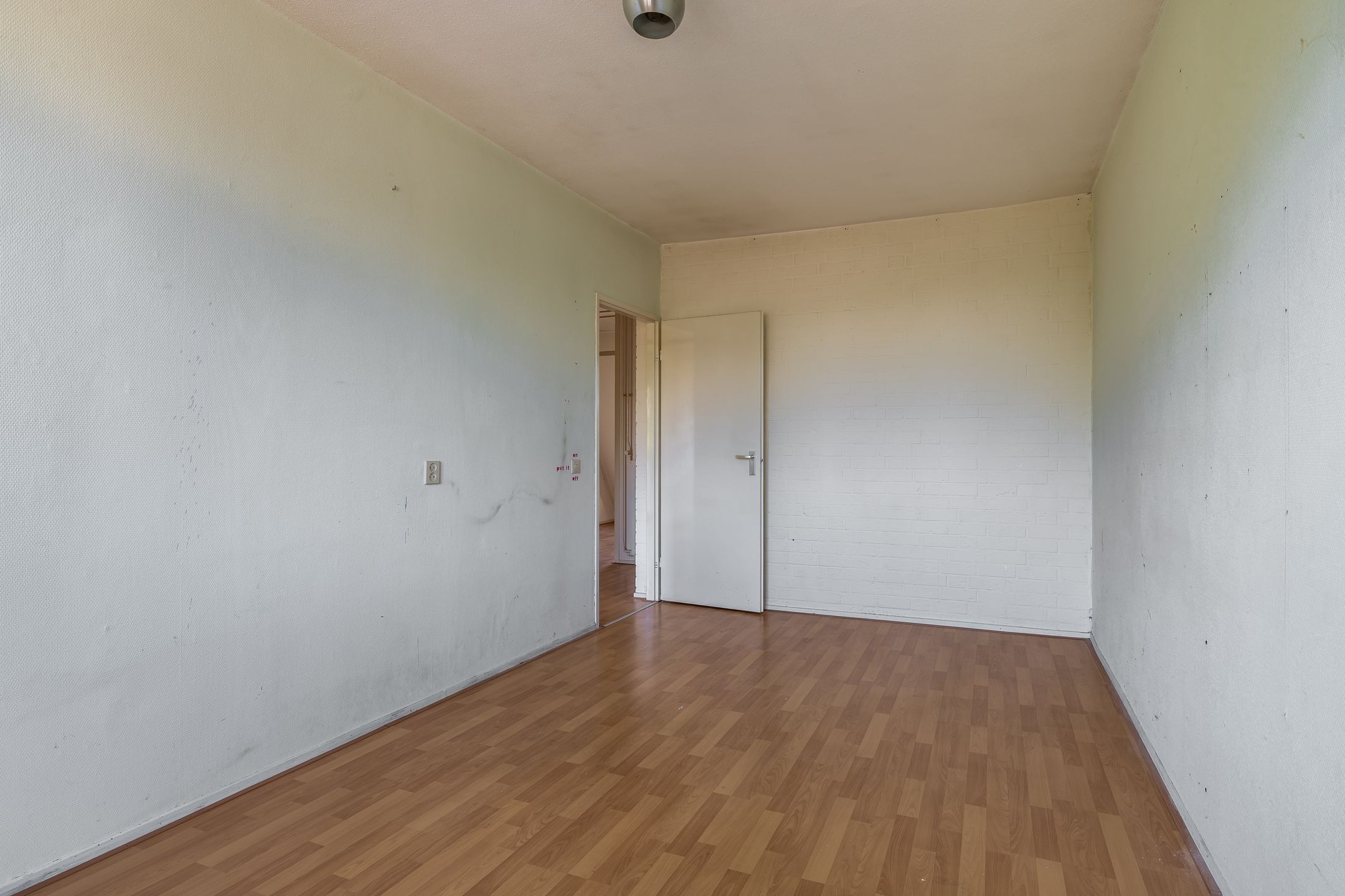 Photo 21 of Ringspoor 128