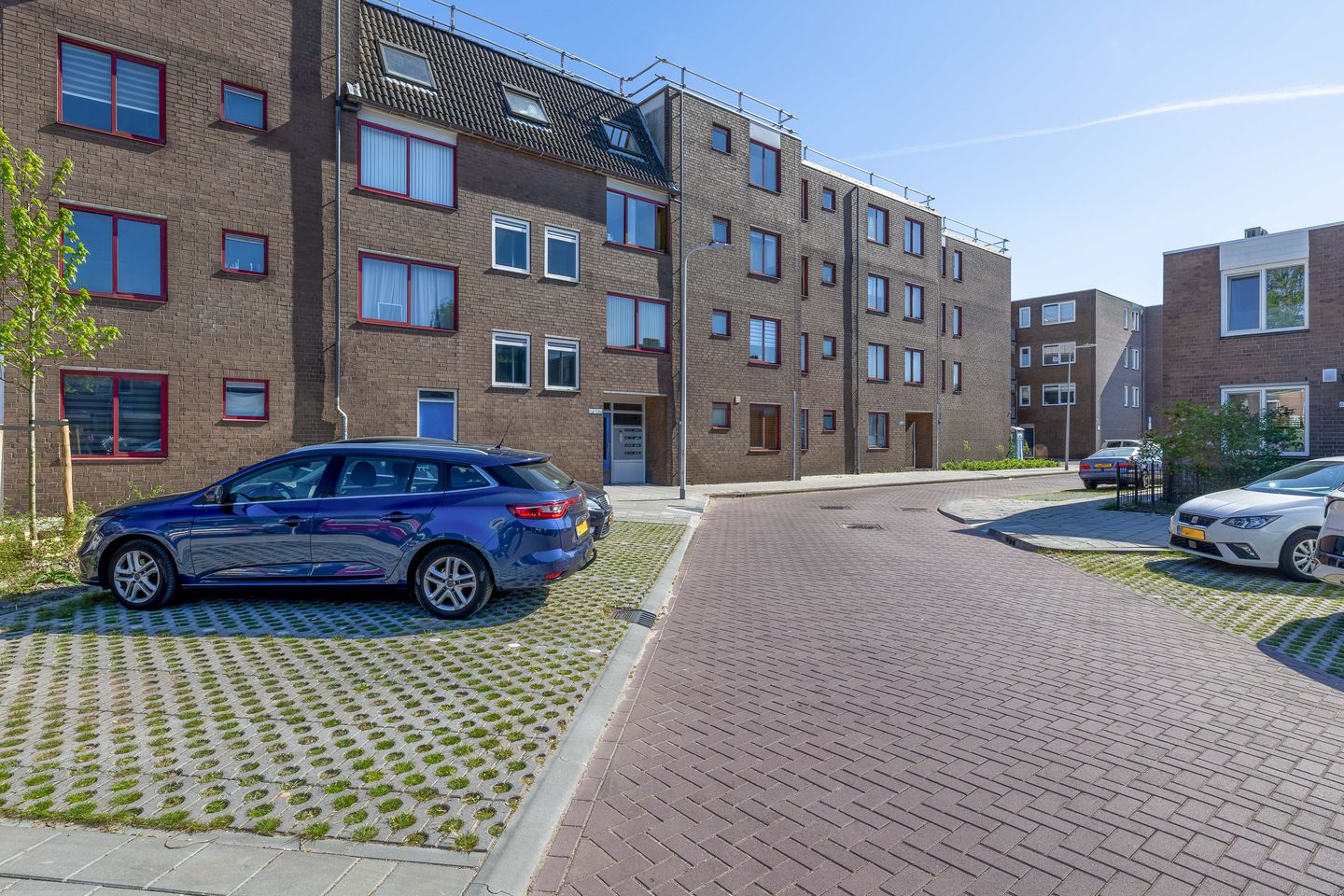 Photo 29 of Ringspoor 128