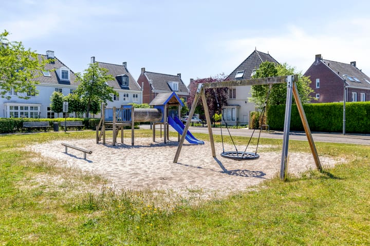 Photo 2 of Moerdonksvoort 21
